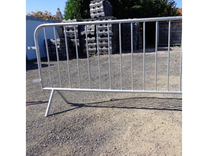 barrière police 2.20m x 1.10m barrière police 2.20m x 1.10m