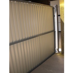Portail de chantier à sceller