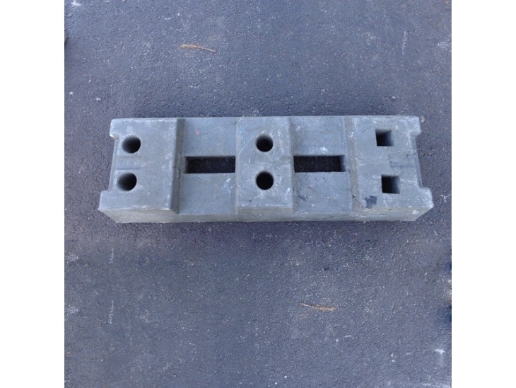 Plot plastique 15 kg pour barrière de chantier Plot plastique 15 kg pour barrière de chantier